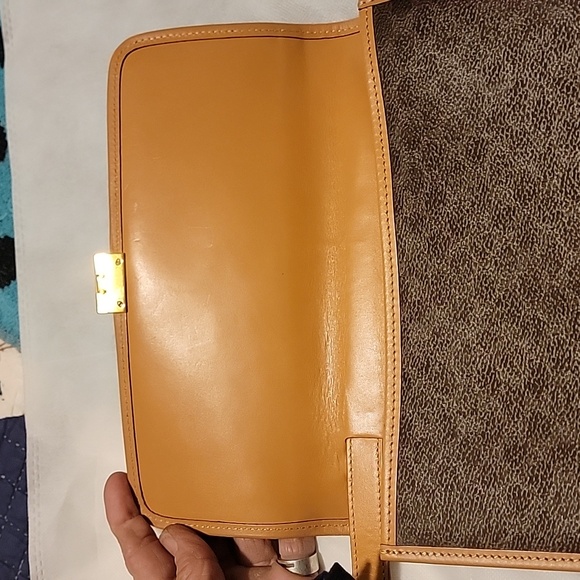 Authentic Celine clutch - Picture 10 of 13
